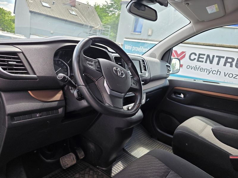 Toyota ProAce Verso 2.0-FAMILY-130kw-8míst - fotka 9 z 17