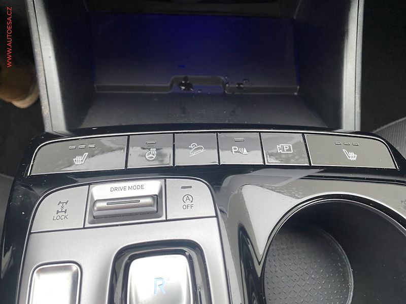 Hyundai Tucson (2021) 1.6T-GDi 4x4  48V, ČR, Smart - fotka 17 z 21