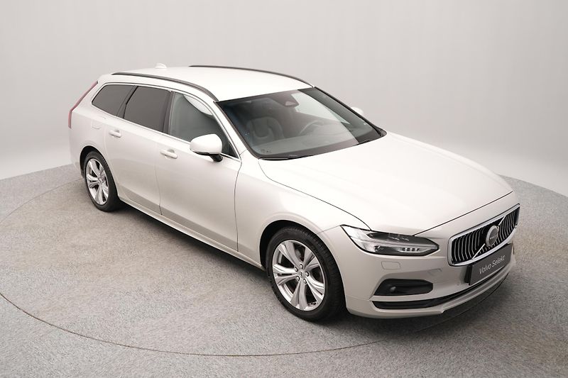 Volvo V90 B4 MOMENTUM AUT - fotka 12 z 45