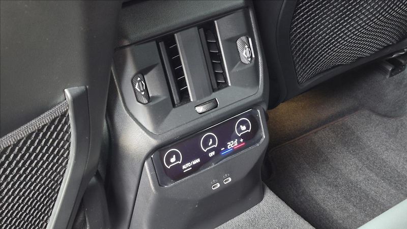 BMW X3 2,0 d Xdrive Mpaket ČR DPH 1M - fotka 23 z 29