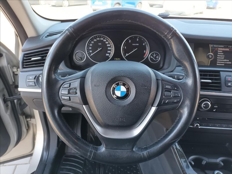BMW X3 2,0 d,xDrive,KŮŽE,NAVI,TAŽNÉ - fotka 12 z 41