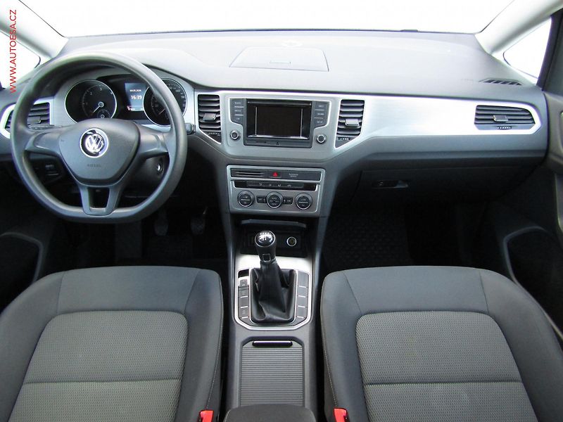 Volkswagen Golf Sportsvan (2014) 1.6 TDi, Comfortline - fotka 8 z 15