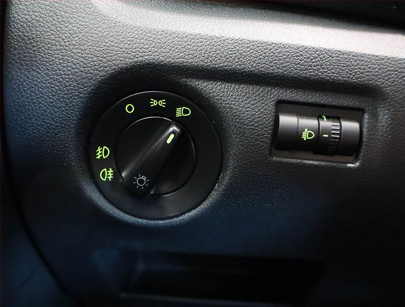Škoda Roomster (2011) Ambition 1.2 TSI - fotka 18 z 19