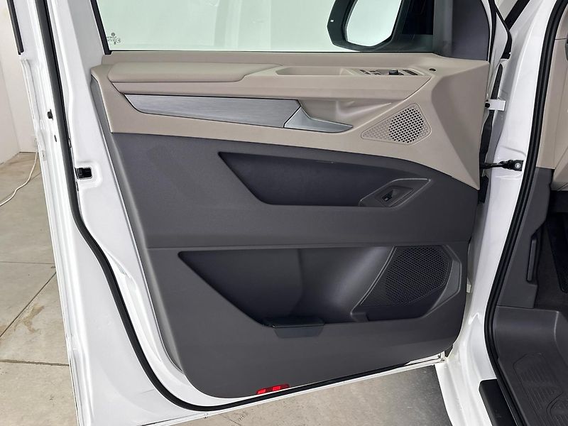 Volkswagen Multivan Life DSG eHybrid - fotka 13 z 30
