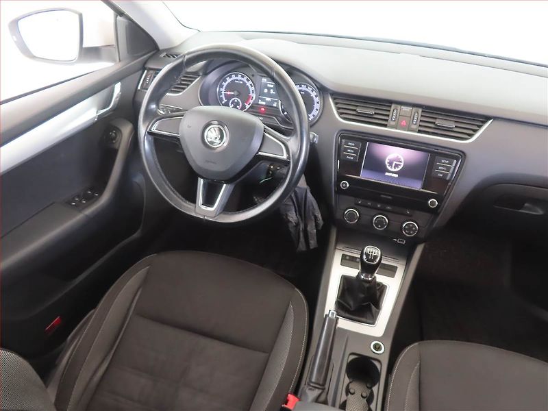 Škoda Octavia (2018) Ambition Plus 1.6 TDI - fotka 7 z 13