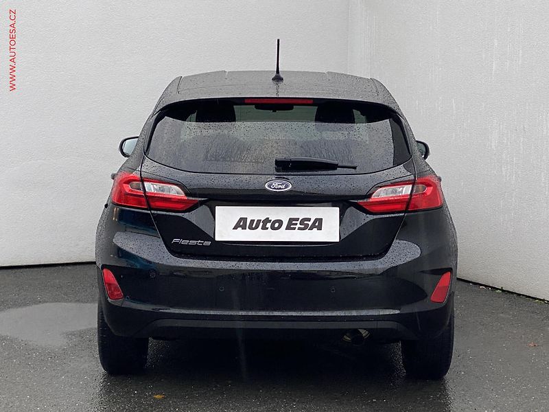 Ford Fiesta (2023) 1.1 Ti-VTC, Titanium, LED - fotka 5 z 16