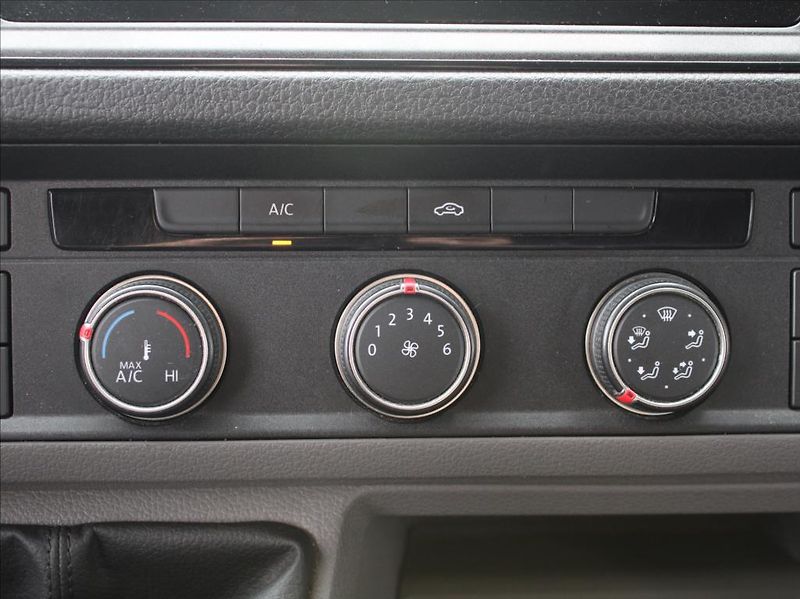 Volkswagen Crafter 2,0 TDi 35 DR 207tkm. Tažné ČR - fotka 10 z 17