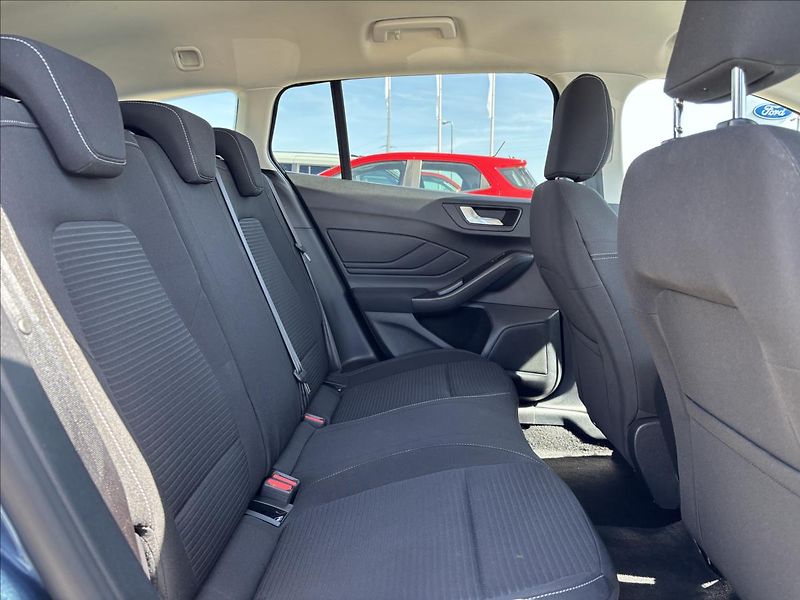 Ford Focus 1,0 EcoBoost 114kW Titanium - fotka 16 z 42