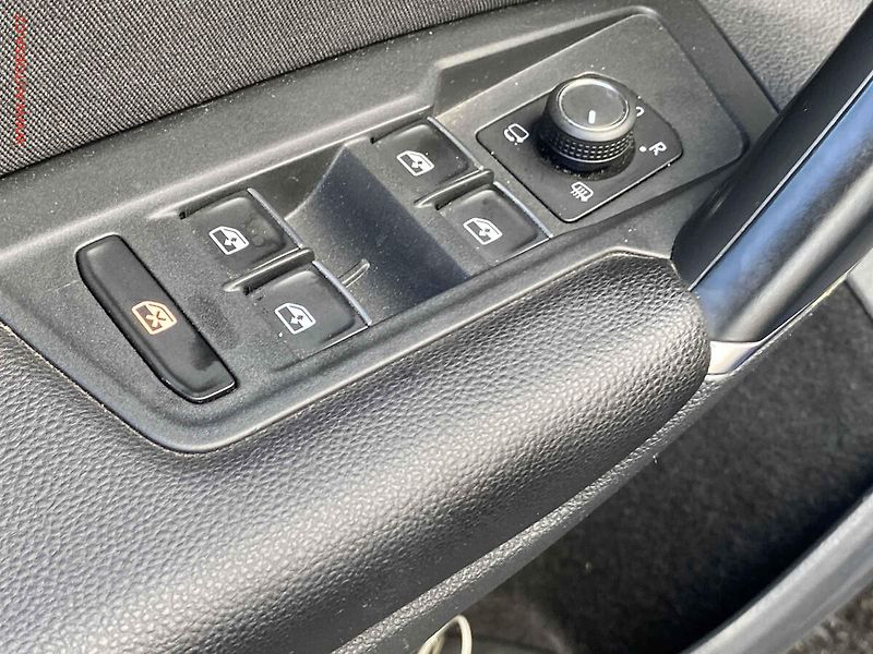 Volkswagen Tiguan (2017) 2.0 TSi 4X4, Highline, LED - fotka 11 z 20