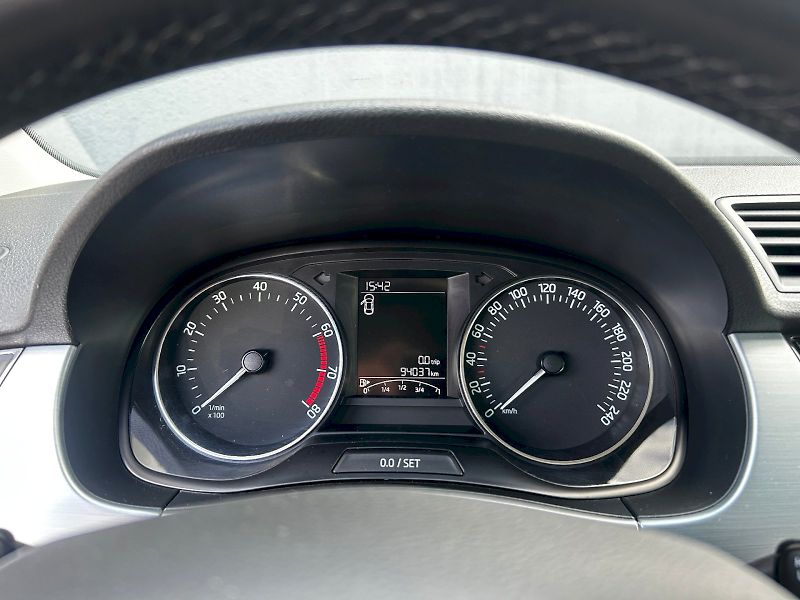 Škoda Fabia (2018) Combi 1.0 TSI 70kW MP5 Ambitio - fotka 11 z 31