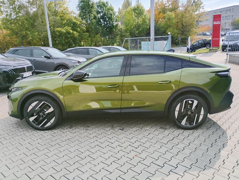 Peugeot 408 (2026) ALLURE Hybrid 145 e-DCS6 - fotka 4 z 30