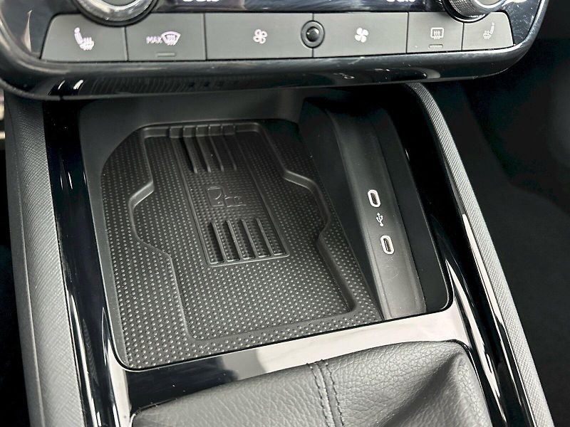 Škoda Kamiq (2025) DSG 1.0TSI 85kW Monte Carlo - fotka 21 z 29