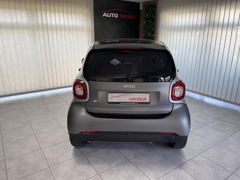 Smart Fortwo 0.9i AUTOMAT ČR 1.MAJ NAVI   - fotka 8 z 25