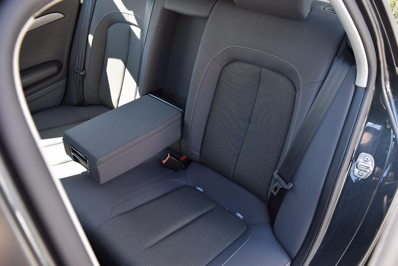 Seat Exeo (2010) 2.0TDI 88kw REFERENCE VÝHŘEVY - fotka 14 z 44