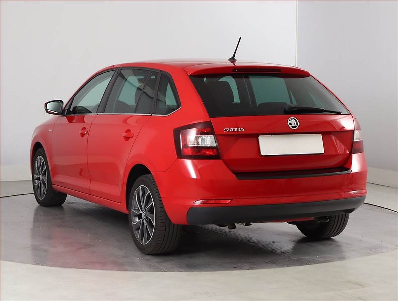 Škoda Rapid (2017) Spaceback 1.0 TSI, Navi - fotka 4 z 20