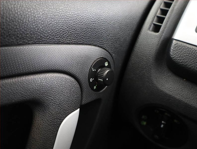 Škoda Fabia (2009) 1.2 12V, Serv.kniha, po STK - fotka 14 z 15