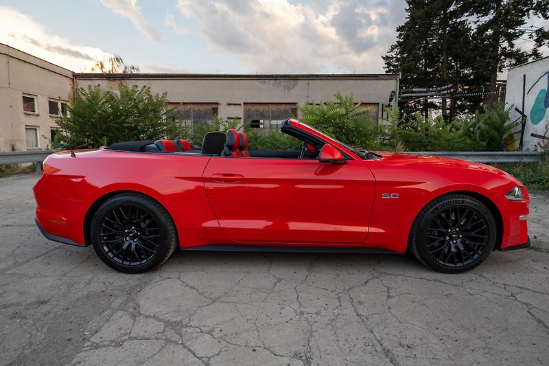 Ford Mustang (2018) Ford Mustang GT Premium Cabrio - fotka 5 z 22