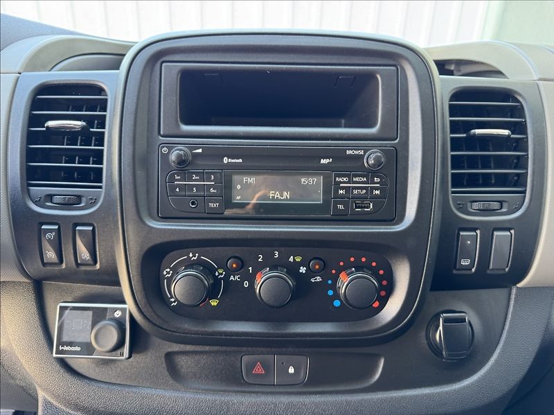 Renault Trafic 1,6 DCi 8míst WEBASTO tažné ČR - fotka 40 z 50