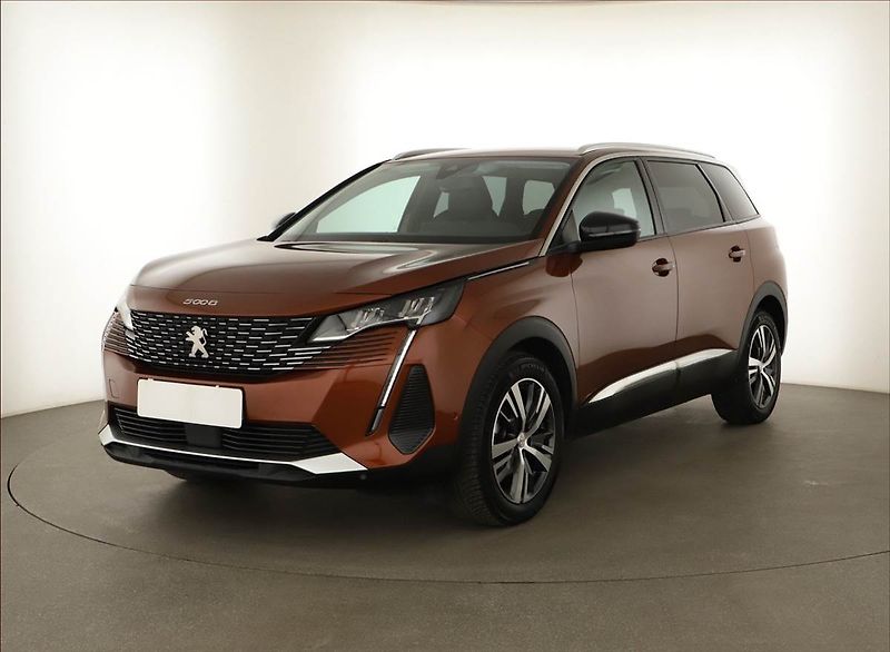 Peugeot 5008 (2022) PureTech 130 - fotka 2 z 21