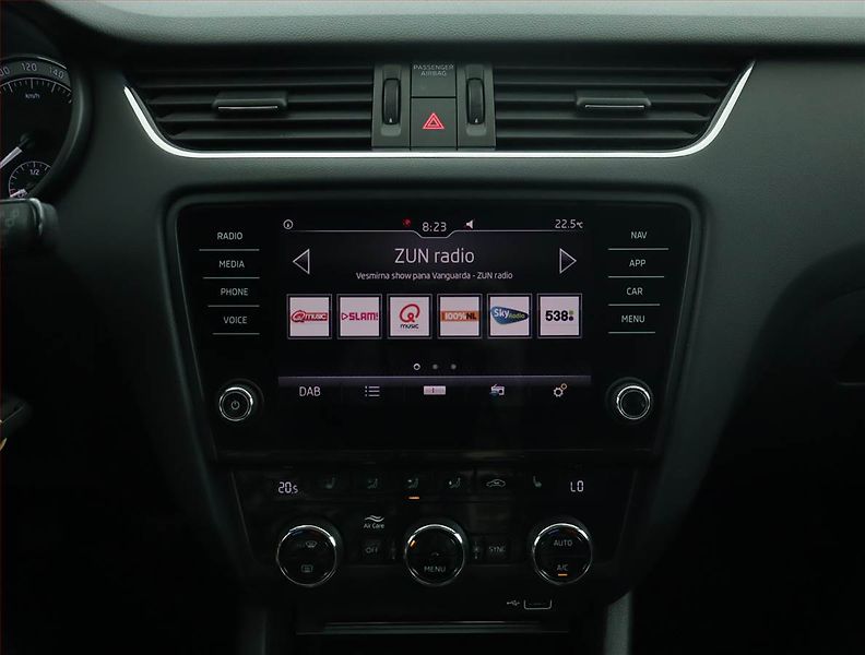 Škoda Octavia (2018) 1.5 TSI, Serv.kniha, Kůže - fotka 12 z 15