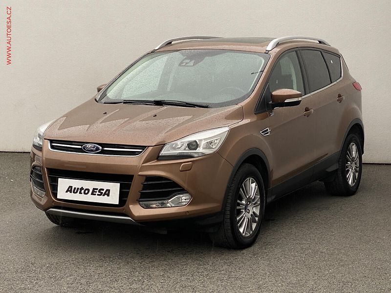 Ford Kuga (2013) 2.0 TDCi 4x4, Titanium, AT - fotka 3 z 19