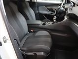 Peugeot 5008 (2020) Active Pack PureTech 130 - náhled 9