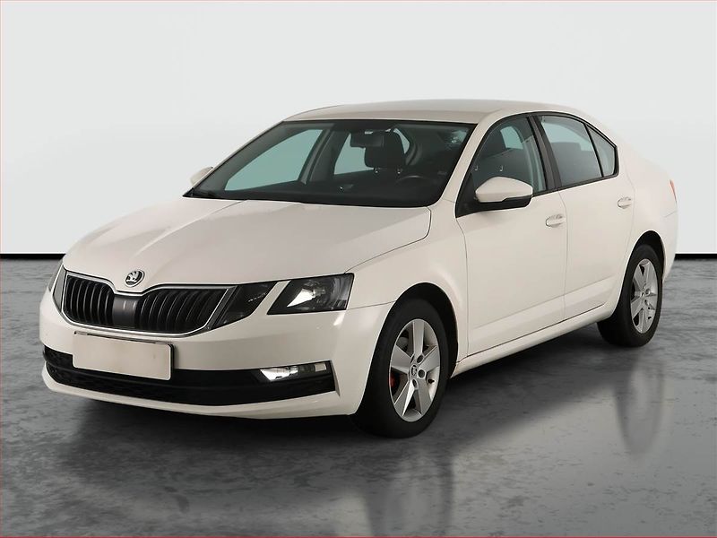 Škoda Octavia (2019) 1.6 TDI, Tempomat - fotka 2 z 18