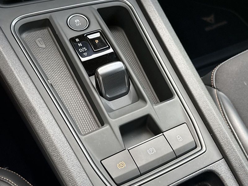 Cupra Formentor (2022) 2.0 TSI DSG VZ 4Drive - fotka 15 z 33