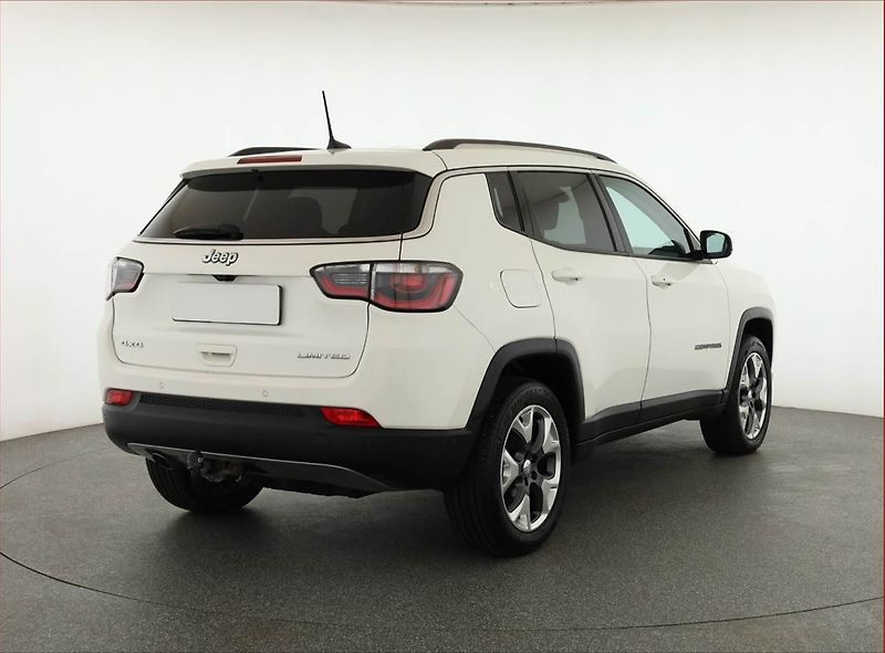 Jeep Compass (2020) 2.0 MultiJet, 4X4, Automat - fotka 5 z 17