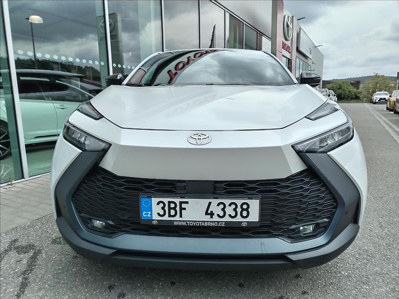 Toyota C-HR 1.8 HYBRID e-CVT FWD  STYLE - fotka 2 z 11