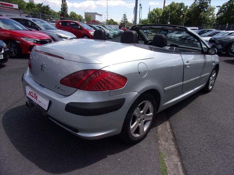 Peugeot 307 2,0 16V CC 100kW - fotka 3 z 28