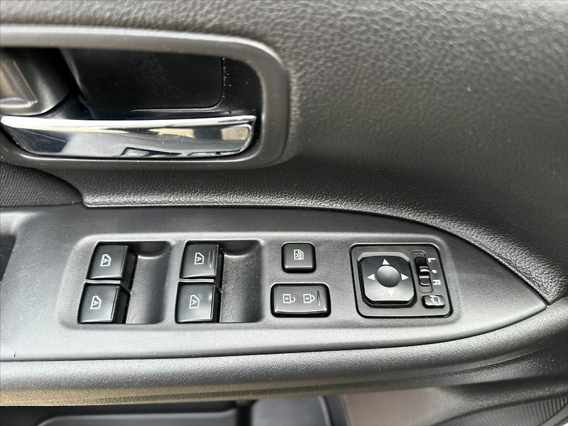 Mitsubishi Outlander 2,0 MIVEC, CZ, 1.majitel, DPH! - fotka 17 z 38