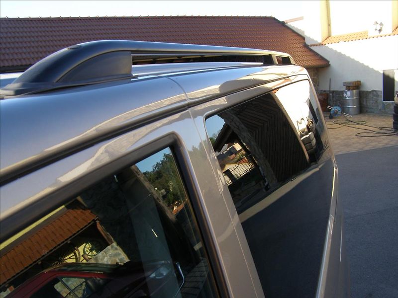 Volkswagen Multivan 2,0   1 MAJITEL 2xsoupacky 180 - fotka 14 z 41