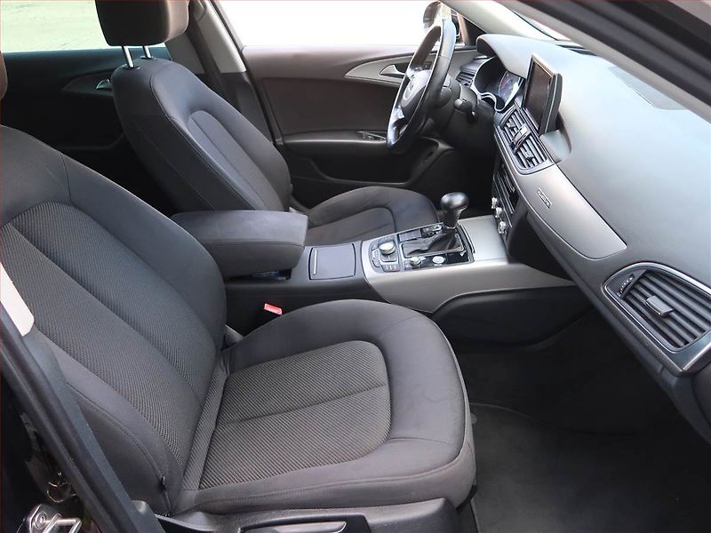 Audi A6 (2011) Basis 3.0 TDI, 4X4, Automat - fotka 9 z 19