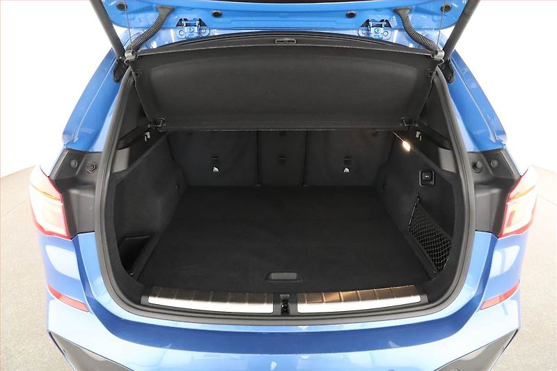BMW X1 (2018) M Sport xDrive20d, 4X4 - fotka 18 z 19