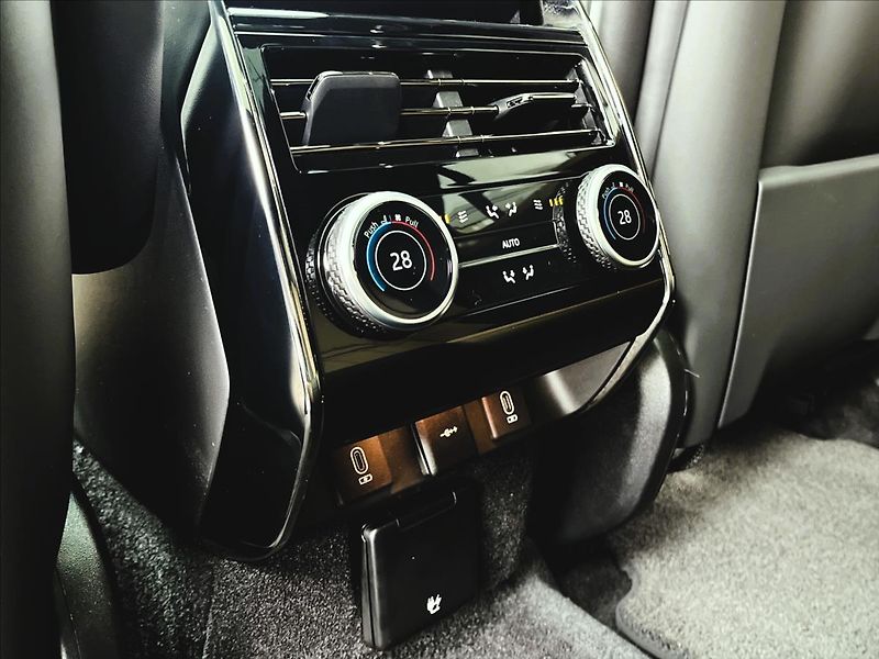 Land Rover Range Rover Sport (2026) 3,0 P550e AUTOBIOGRAPHY PHEV / - fotka 44 z 48