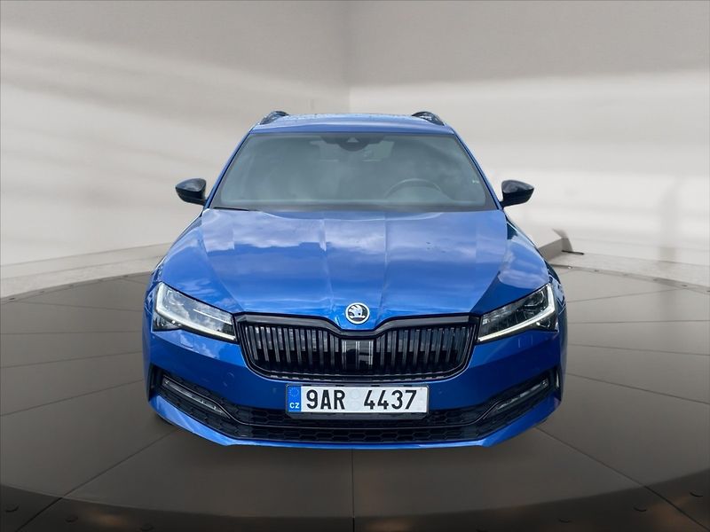 Škoda Superb 2,0 TDI 110 Sportline DSG - fotka 2 z 11