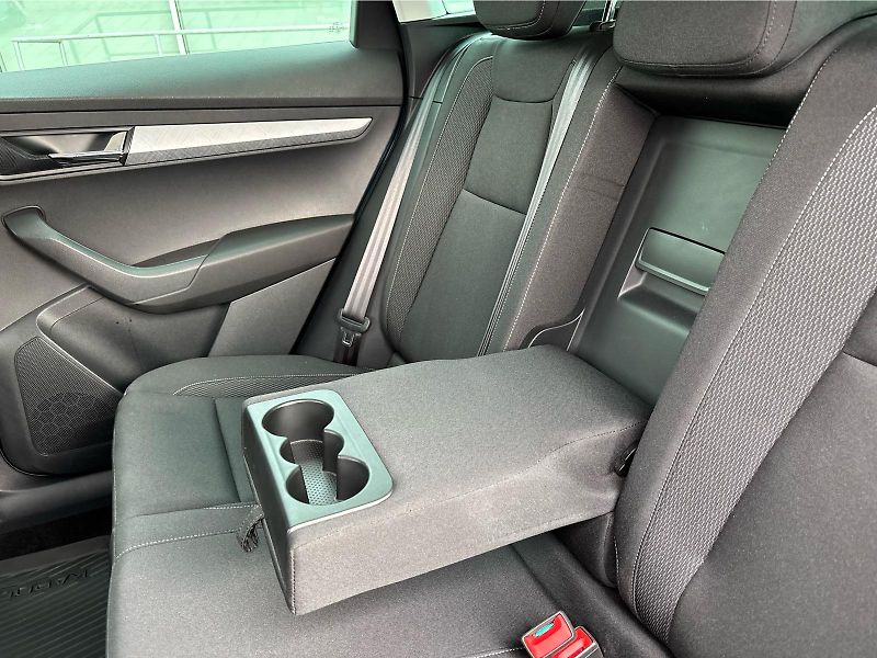 Škoda Karoq 1.0TSi 81kW AMBITION - fotka 24 z 29