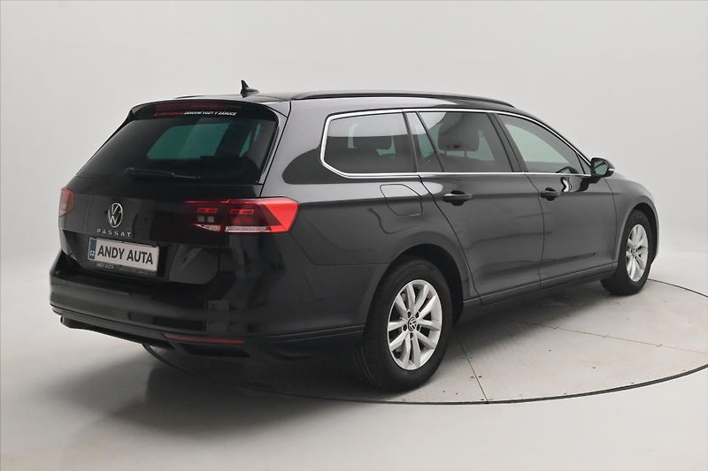 Volkswagen Passat 2,0 TDI 110KW DSG BUSINESS Zár - fotka 5 z 32