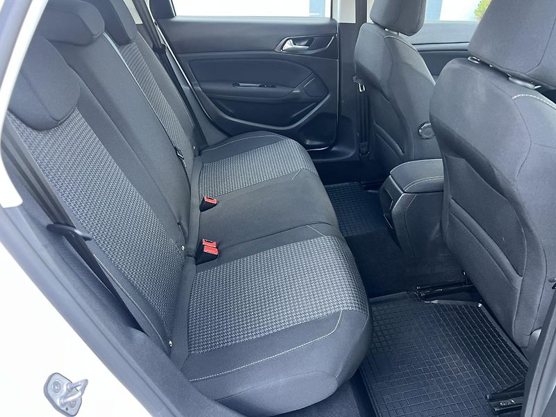 Peugeot 308 (2022) 1.2PT 96kW KAMERA  ČR NOVÉ - fotka 10 z 20