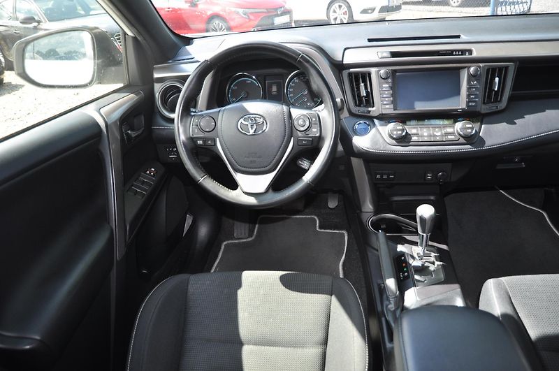 Toyota RAV4 2.5HSD 114kW - fotka 5 z 18