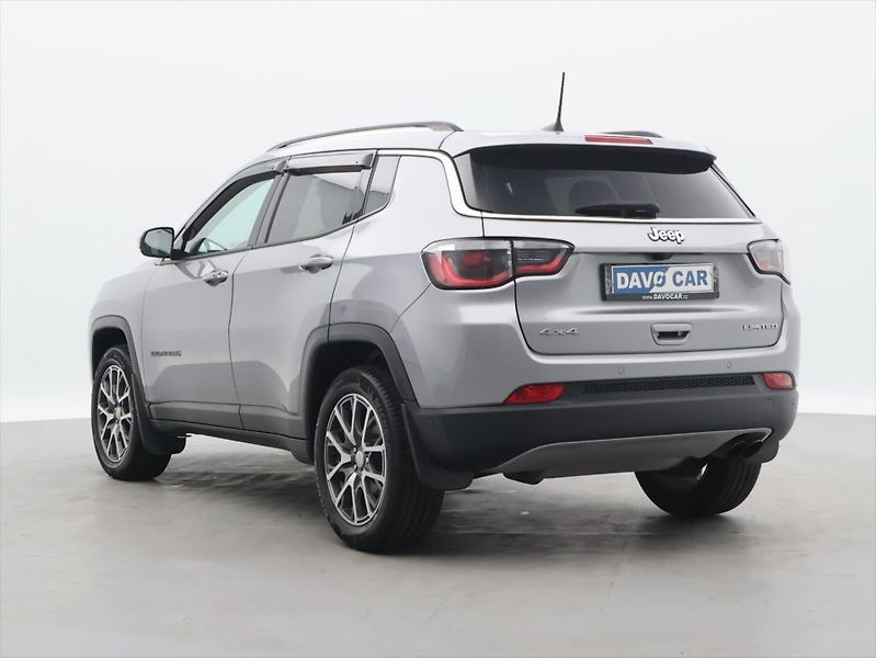 Jeep Compass 1,4 MultiAir Aut. 4WD Limited - fotka 5 z 33