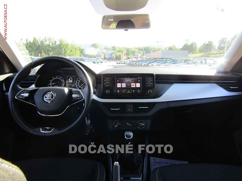 Škoda Kamiq (2021) 1.0TSi, ČR - fotka 10 z 18