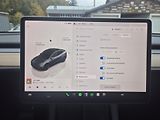 Tesla Model Y RWD 220kw TZ SOH 93,6 % - náhled 27