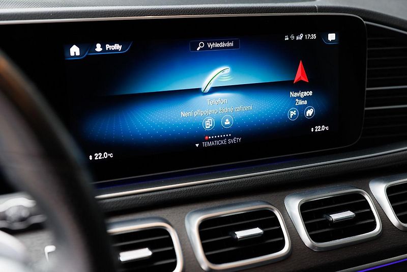 Mercedes-Benz GLS (2019) GLS 400d 4Matic AMG Line - fotka 42 z 63