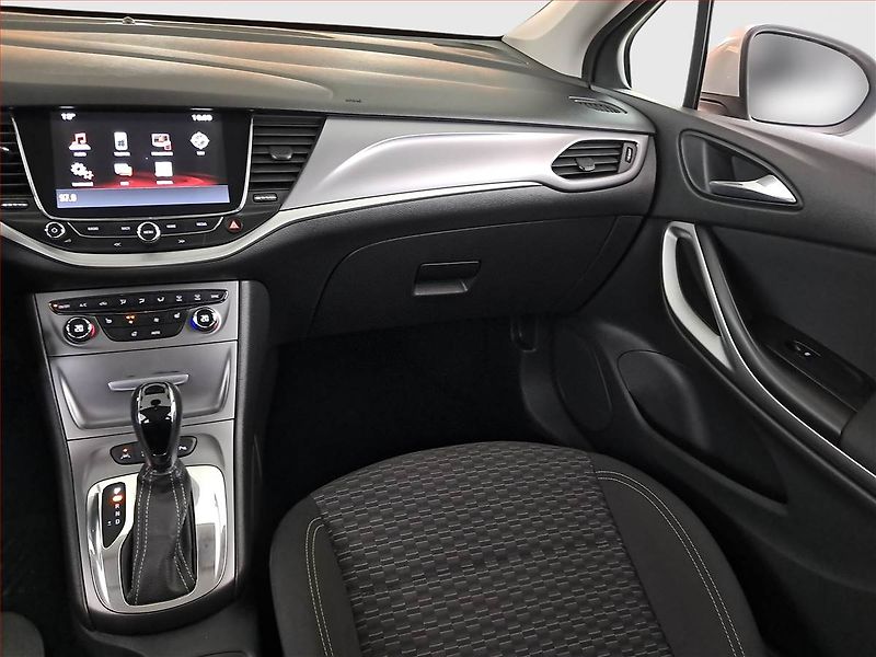 Opel Astra (2019) 1.6 CDTI, Automat, Navi - fotka 8 z 17
