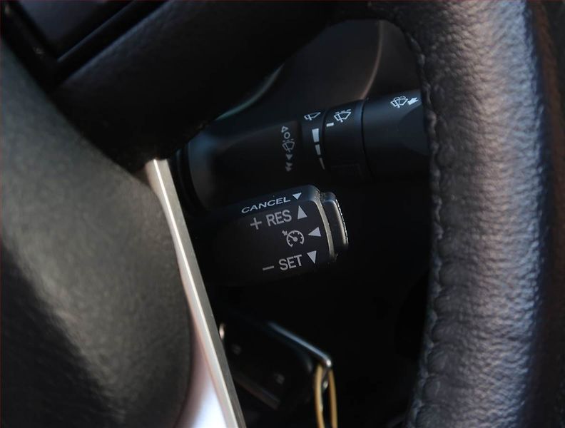 Toyota Hilux (2019) 2.4 D-4D - fotka 17 z 22