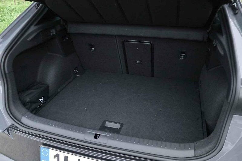 Cupra Formentor je nejprodávanější model značky v Česku i v Evropě.
