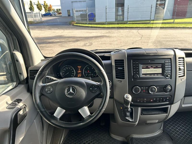 Mercedes-Benz Sprinter 319 CDI/S KB 4x4 - fotka 12 z 27