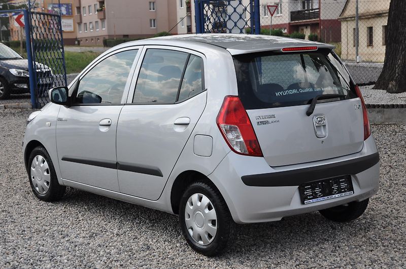Hyundai i10 1.1i 48kW Klima - fotka 4 z 12